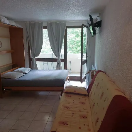 Apartment Calme Et Apaisant Au Clos De La Balme